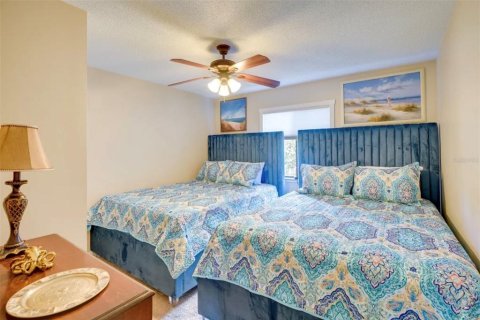 House in Edgewater, Florida 4 bedrooms, 156.08 sq.m. № 2239772 - photo 23