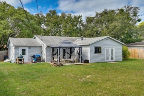 House in Edgewater, Florida 4 bedrooms, 156.08 sq.m. № 2239772 - photo 26