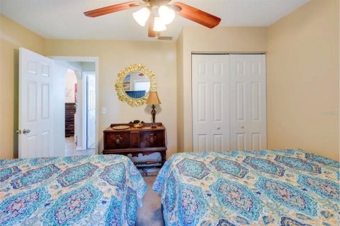 House in Edgewater, Florida 4 bedrooms, 156.08 sq.m. № 2239772 - photo 24