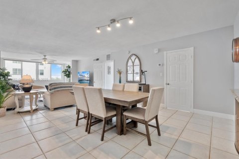 Купить кондоминиум в Майами-Бич, Флорида 2 спальни, 116.41м2, № 1969828 - фото 5