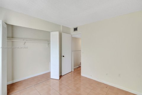 Copropriété à louer à Miami, Floride: 2 chambres, 91.79 m2 № 1987493 - photo 27