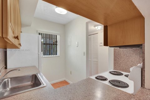 Copropriété à louer à Miami, Floride: 2 chambres, 91.79 m2 № 1987493 - photo 11