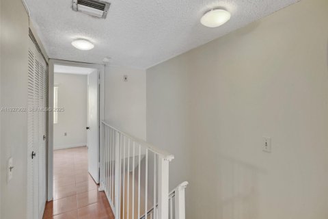 Copropriété à louer à Miami, Floride: 2 chambres, 91.79 m2 № 1987493 - photo 21