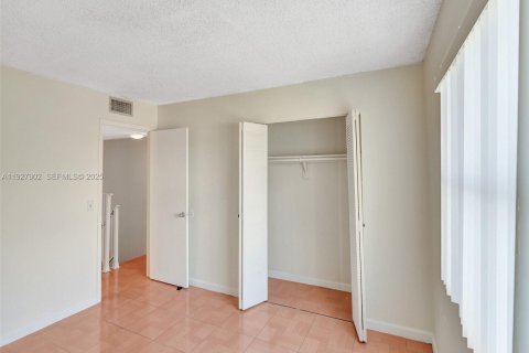 Copropriété à louer à Miami, Floride: 2 chambres, 91.79 m2 № 1987493 - photo 19