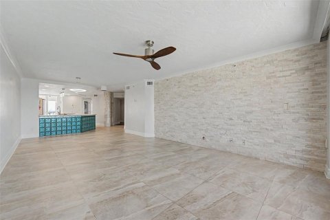 Купить кондоминиум в Клируотер, Флорида 7 комнат, 145.86м2, № 2416546 - фото 18