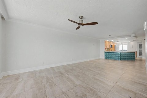 Купить кондоминиум в Клируотер, Флорида 7 комнат, 145.86м2, № 2416546 - фото 29