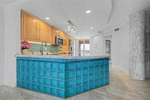 Купить кондоминиум в Клируотер, Флорида 7 комнат, 145.86м2, № 2416546 - фото 30