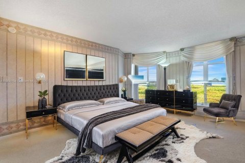 Condominio en venta en Miami, Florida, 2 dormitorios, 117.8 m2 № 1758557 - foto 13
