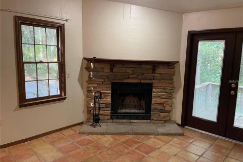 Villa ou maison à louer à Gainesville, Floride: 2 chambres, 92.16 m2 № 2092804 - photo 4