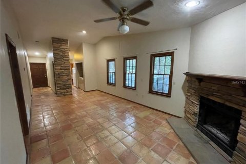 Villa ou maison à louer à Gainesville, Floride: 2 chambres, 92.16 m2 № 2092804 - photo 6