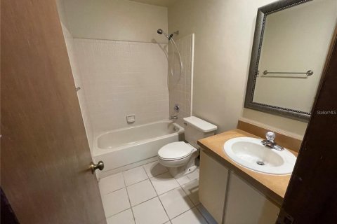 Villa ou maison à louer à Gainesville, Floride: 2 chambres, 92.16 m2 № 2092804 - photo 13