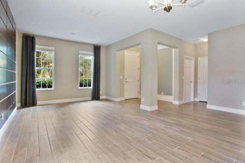 Villa ou maison à louer à Eustis, Floride: 47 chambres, 238.2 m2 № 2425999 - photo 8