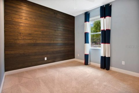 Villa ou maison à louer à Eustis, Floride: 47 chambres, 238.2 m2 № 2425999 - photo 22