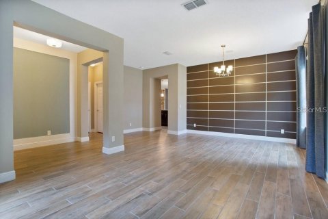 Villa ou maison à louer à Eustis, Floride: 47 chambres, 238.2 m2 № 2425999 - photo 7