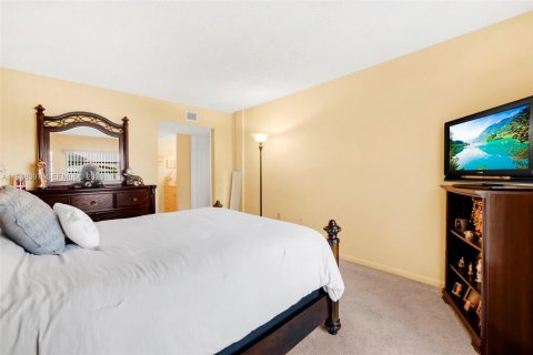 Copropriété à vendre à Miami, Floride: 2 chambres, 108.7 m2 № 2004385 - photo 28