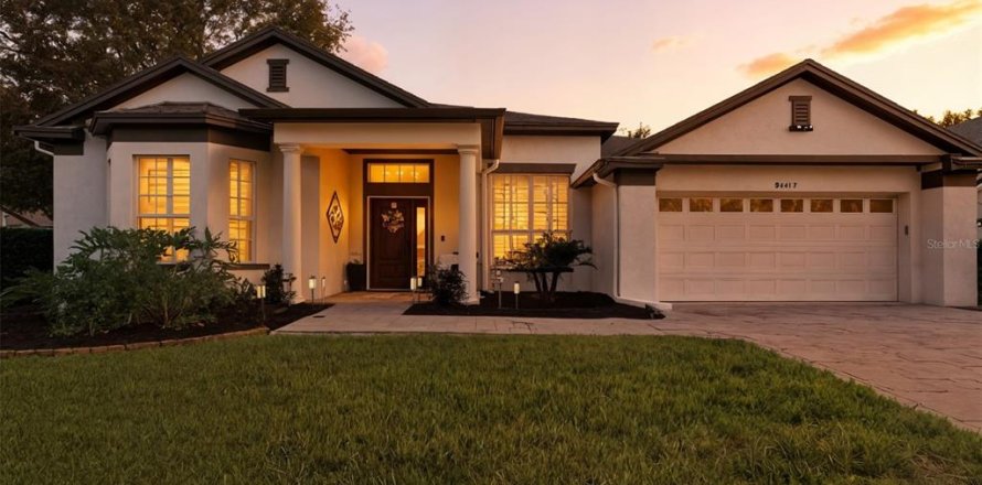 Villa ou maison à Land O' Lakes, Floride 4 chambres, 270.07 m2 № 2143305