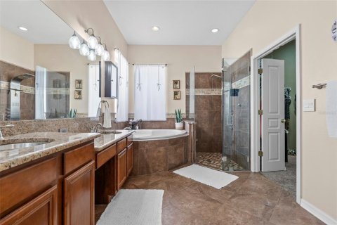 Villa ou maison à vendre à Land O' Lakes, Floride: 4 chambres, 270.07 m2 № 2143305 - photo 26