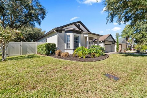 Villa ou maison à vendre à Land O' Lakes, Floride: 4 chambres, 270.07 m2 № 2143305 - photo 6