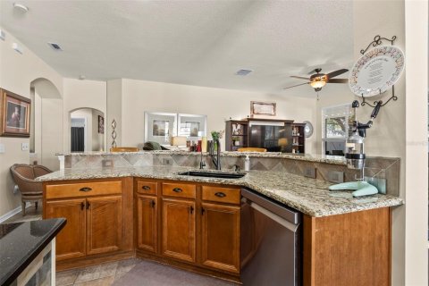 Villa ou maison à vendre à Land O' Lakes, Floride: 4 chambres, 270.07 m2 № 2143305 - photo 17