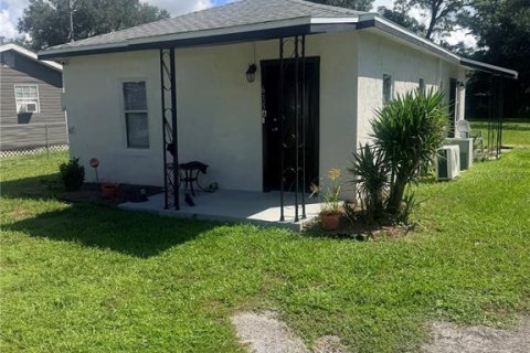 Casa en Auburndale, Florida 2 dormitorios, 66.89 m2 № 2379471