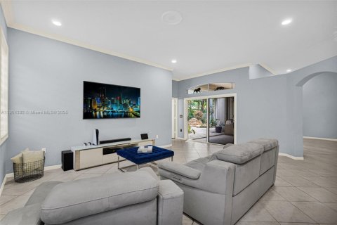 House in Coconut Creek, Florida 4 bedrooms, 225.94 sq.m. № 1970395 - photo 19