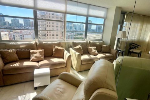 Снять в аренду кондоминиум в Санни-Айлс-Бич, Флорида 1 спальня, 87.61м2, № 2003743 - фото 11