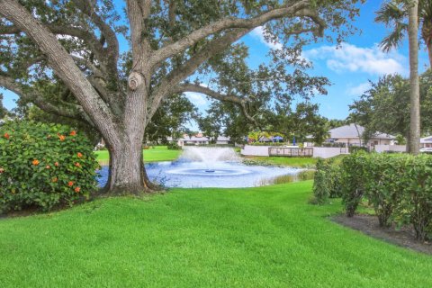Villa ou maison à louer à Palm Beach Gardens, Floride: 2 chambres, 105.44 m2 № 1116870 - photo 1