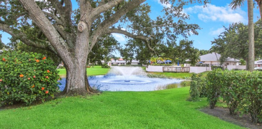 Casa en Palm Beach Gardens, Florida 2 dormitorios, 105.44 m2 № 1116870