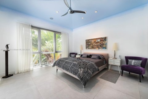 Casa en venta en Miami, Florida, 3 dormitorios, 229.38 m2 № 1977638 - foto 30