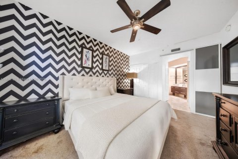 Copropriété à louer à Aventura, Floride: 3 chambres, 122.63 m2 № 1930781 - photo 9