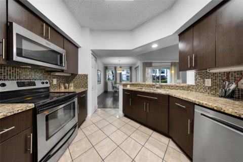 Copropriété à louer à Aventura, Floride: 3 chambres, 122.63 m2 № 1930781 - photo 20