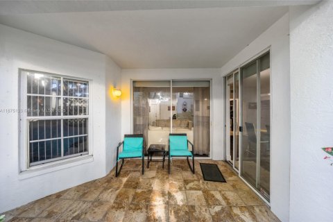 Copropriété à louer à Aventura, Floride: 3 chambres, 122.63 m2 № 1930781 - photo 18