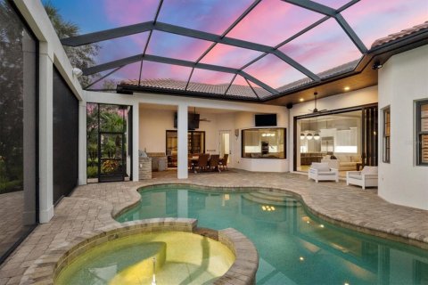House in Lakewood Ranch, Florida 4 bedrooms, 332.03 sq.m. № 1757887 - photo 9