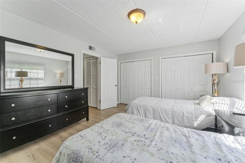 Condo in Tampa, Florida, 1 bedroom  № 1872855 - photo 14