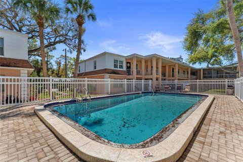 Condo in Tampa, Florida, 1 bedroom  № 1872855 - photo 19