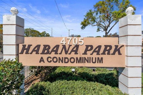 Condo in Tampa, Florida, 1 bedroom  № 1872855 - photo 22