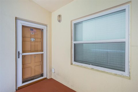 Купить кондоминиум в Мадейра - Бич, Флорида 5 комнат, 103.12м2, № 1820672 - фото 4