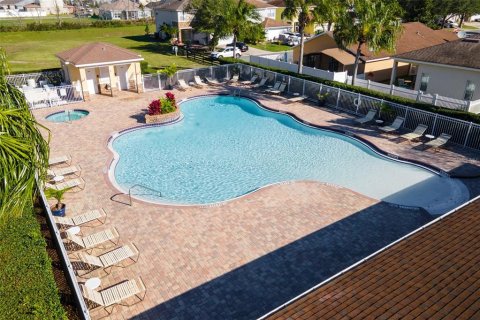 Casa en venta en Oxford, Florida, 3 dormitorios, 131.18 m2 № 2381003 - foto 4