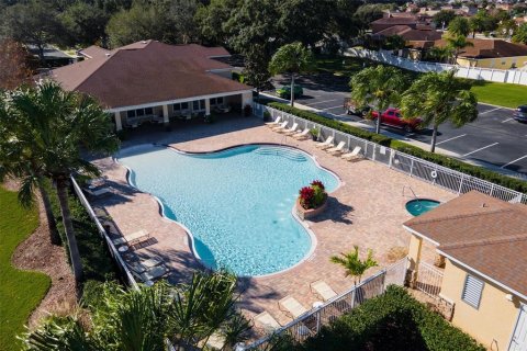 Casa en venta en Oxford, Florida, 3 dormitorios, 131.18 m2 № 2381003 - foto 3