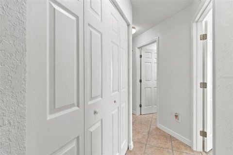 Casa en venta en Oxford, Florida, 3 dormitorios, 131.18 m2 № 2381003 - foto 21