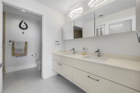 Copropriété à vendre à Miami, Floride: 3 chambres, 142.6 m2 № 1880010 - photo 25