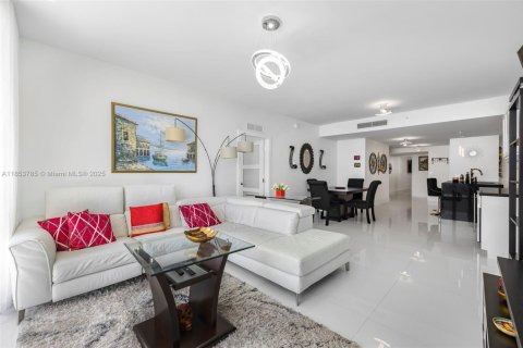 Copropriété à vendre à Miami, Floride: 3 chambres, 142.6 m2 № 1880010 - photo 21