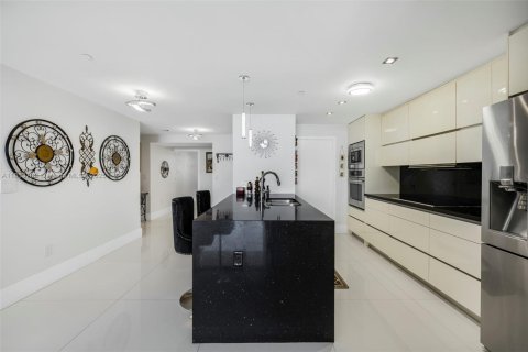 Copropriété à vendre à Miami, Floride: 3 chambres, 142.6 m2 № 1880010 - photo 7