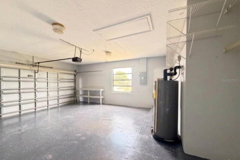 Villa ou maison à vendre à Port Charlotte, Floride: 3 chambres, 135.27 m2 № 2142557 - photo 12
