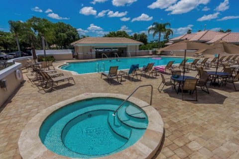 Copropriété à louer à Sarasota, Floride: 2 chambres, 123 m2 № 218367 - photo 13