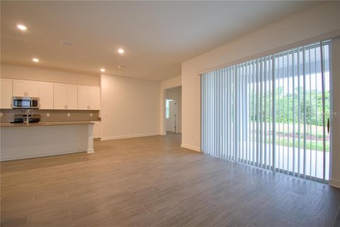 Villa ou maison à vendre à Orlando, Floride: 4 chambres, 245.91 m2 № 2414051 - photo 2