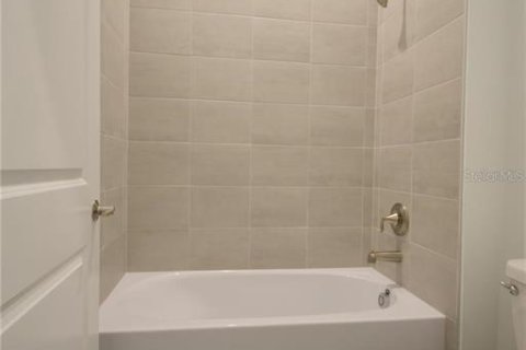 Villa ou maison à vendre à Orlando, Floride: 4 chambres, 245.91 m2 № 2414051 - photo 10