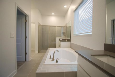 Villa ou maison à vendre à Orlando, Floride: 4 chambres, 245.91 m2 № 2414051 - photo 22