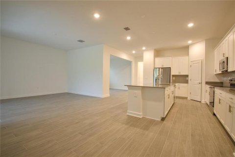 Villa ou maison à vendre à Orlando, Floride: 4 chambres, 245.91 m2 № 2414051 - photo 4