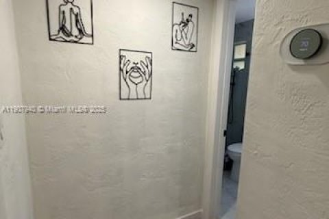 Apartment in Pinecrest, Florida 1 bedroom, 56.39 sq.m. № 1966729 - photo 5